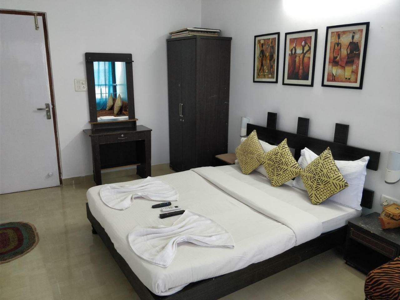 Yoyo Goa, The Apartment Hotel Vagator Exterior photo